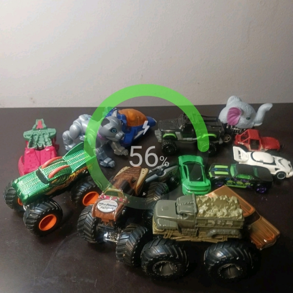 Hot Wheels Monster Truck Lot Plus Bonus Items D2
